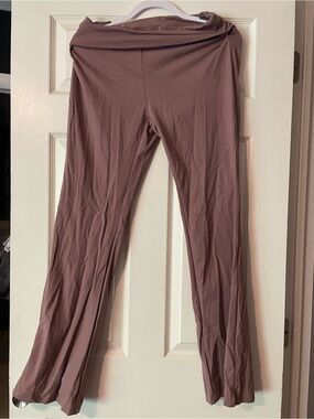 Women’s Dusty Mauve Wide-Leg Leggings